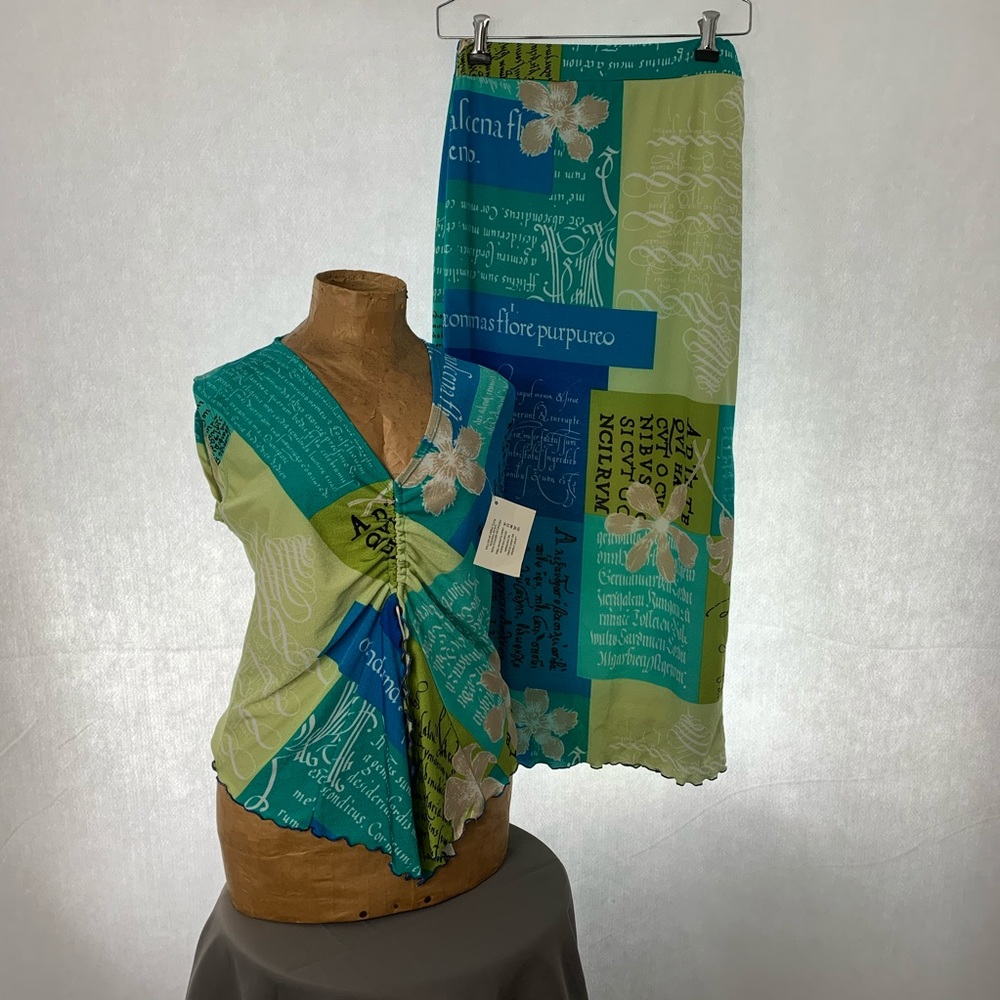 NWT Lulas Fashion 2 Piece Skirt/Top Set